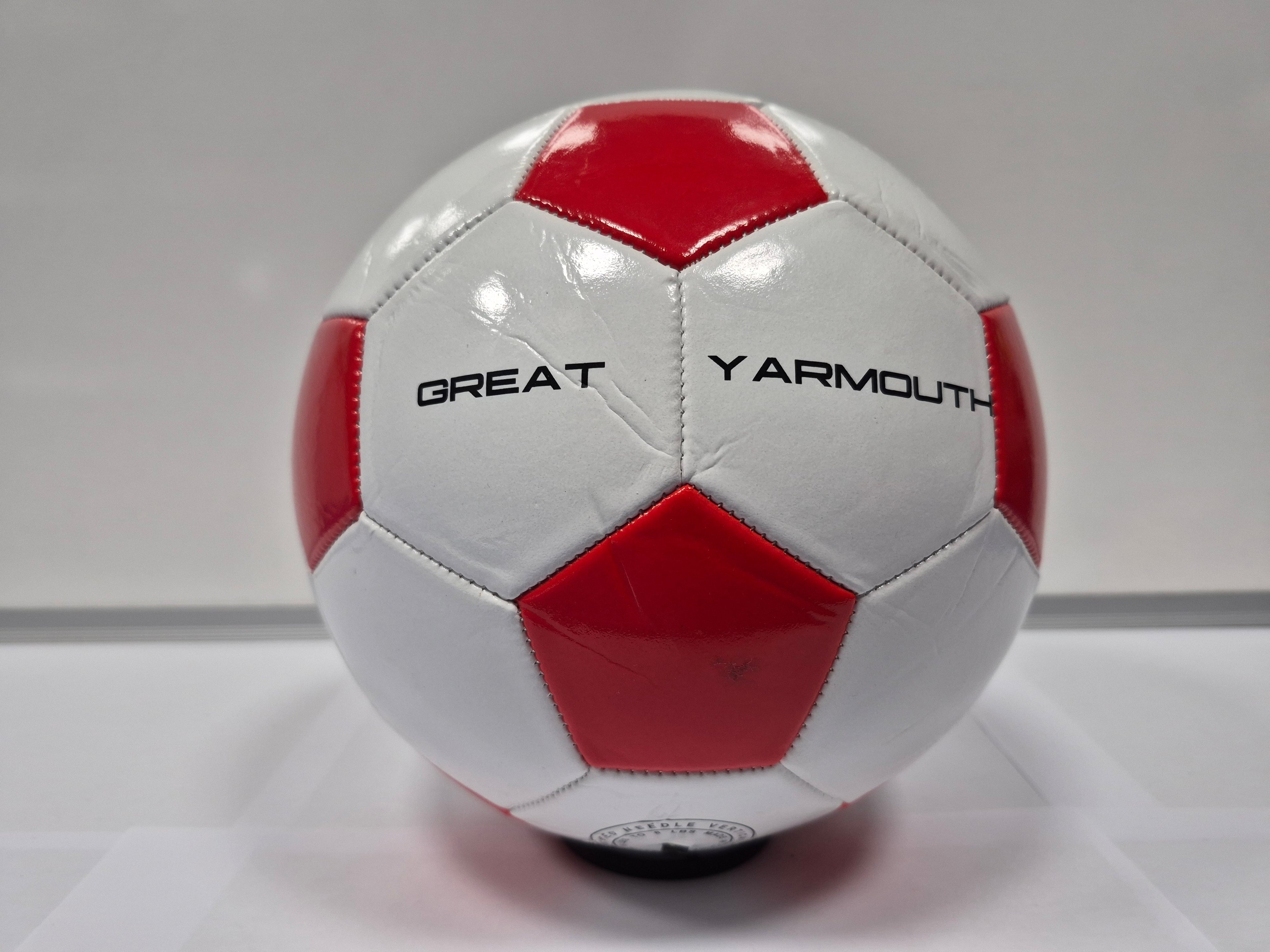 Great Yarmouth Double Skin Retro Size 5 Football