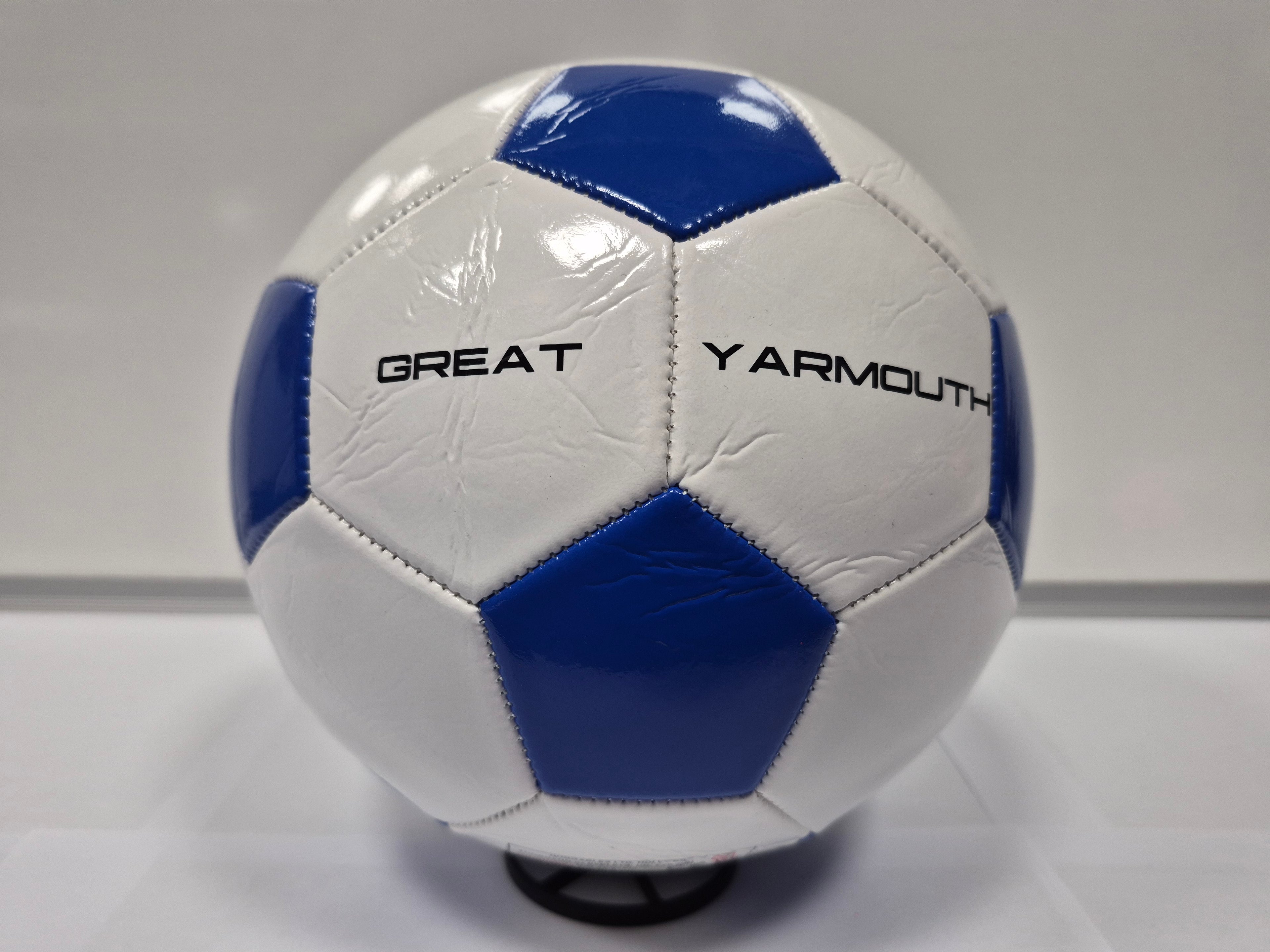 Great Yarmouth Double Skin Retro Size 5 Football