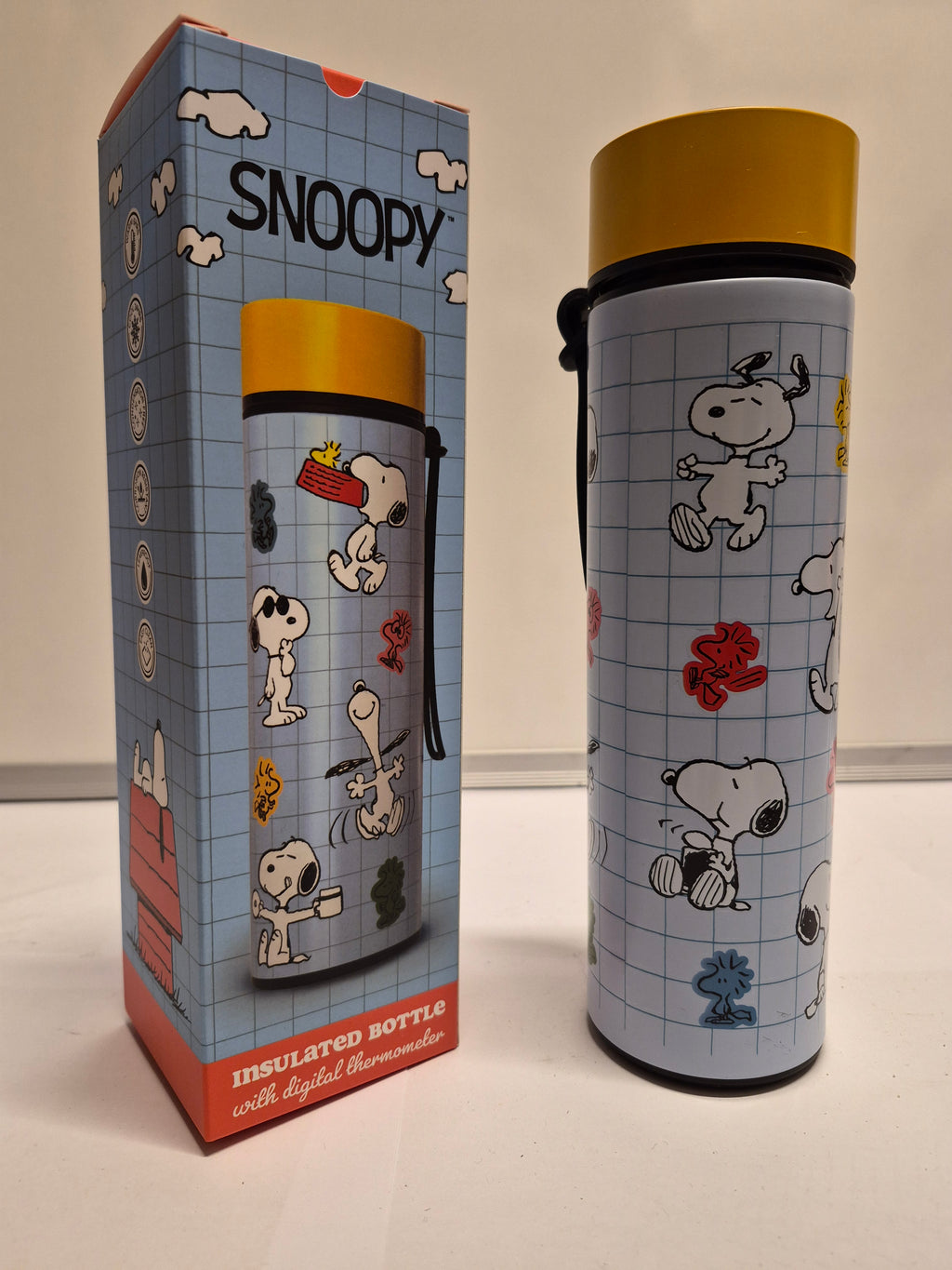 Snoopy Insulated Bottle With Digital Thermometer